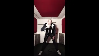 Enraged Minority - Strickpullover (Official Video)
