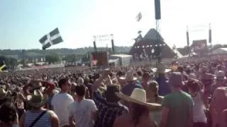 Snoop Dog Glastonbury 2010 House of pain jump around McNally edition