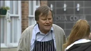 Coronation Street - Becky Defends Roy From A Pregnant Chav (3rd September 2008)