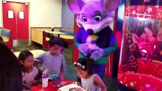 Celebrando los 6 años de Katelyn Garcia Merida en Chuck E. Cheese's