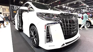 Toyota Alphard 2023 luxury hybrid VAN