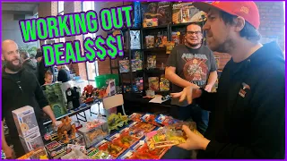 Buying back childhood toys at Glitchmania! Toy Hunting for TMNT, Mighty Max, MOTU, Knock Off Toys