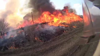 Выезд на ландшафтный пожар / Когда научимся уступать дорогу ?