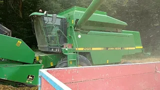 John Deere 2058