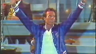 04-12-1983 Julio Iglesias en el Bernabeu. - Final.