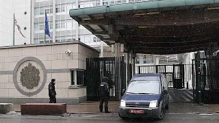 Британские дипломаты покидают Москву