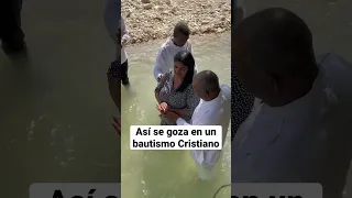 Así nos gozamos en un bautismo Cristiano ✝️