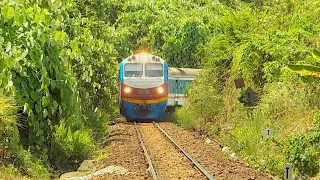 15 TRAINS IN VIETNAM 2020 - Đoàn tàu lửa đi trong núi, đi giữa đồng thật đẹp