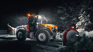 JCB Fastrac 4220 Snow Removal | With Mählers DPD & Vuomet side wing