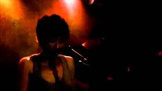 Up Dharma Down - Luna (Live at SaGuijo)