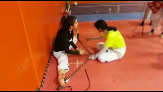 taekwondo bacak açma egzersiz aparatı