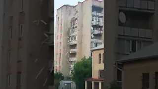 В Молдавии упал дом
