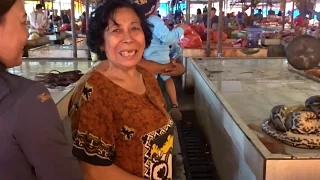 World Extreme Scary Market Indonesia   People Eating Bat Rat Snake Dog And Pets Tomohon Market