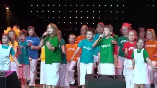 Попурри советских детских песен, исполняет шоу-группа "Саманта"