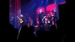 UB40 with Ali Campbell, Astro, and Mickey Virtue: "One in Ten" (10/28/15)