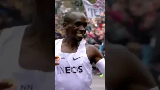 🇰🇪's Eliud Kipchoge chases history again on Sunday 👀 #athletics #kenya #marathon #running #athlete