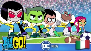 Calcio contro football americano | Teen Titans Go! in Italiano 🇮🇹 | @DCKidsItaliano