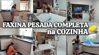 FAXINA PESADA COMPLETA NA COZINHA 🧽 ORGANIZANDO OS ARMÁRIOS DA COZINHA| DECORANDO A COZINHA ❤️