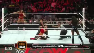 (720pHD): WWE Raw 06.22.15: Naomi & Tamina vs  The Bella Twins