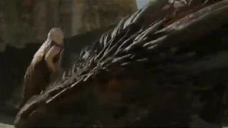 Фрагмент из фильма "Game of thrones" HBO Дайнерис на драконах сжигают город.