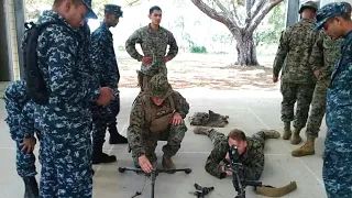 Marine Recon Trains Sri Lankan Special Boat Service