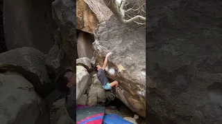 “Dab” V4 Hueco Tanks #bouldering