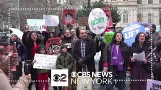 Rally held calling to end New York City's shelter rule for asylum seekers