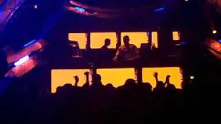 Paul kalkbrenner LIVE  "Square 1 and Altes Kamuffel" - Danzoo (Madrid) 29.10.2010.mp4