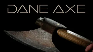 Historical Weaponry – The Viking Dane Axe