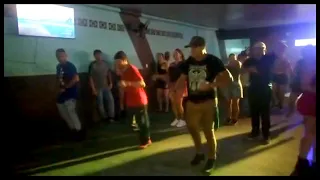 Freestyle Miami...novo passinho               Riscando Chão Triplo Dance.