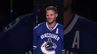 When Kevin Bieksa officially retired as a Canuck 🥹 3 days until the NHL is back 🔜