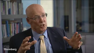 Hank Paulson Sees Less Risk of Major Financial Crisis