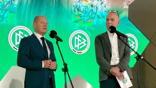 Scholz besucht DFB-Campus: „Equal Pay“ für Frauen und Männer im Fußball?