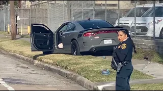 3 Officers Shot In Gun Battle With Suspect | Houston