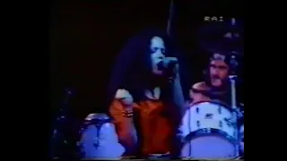 Matia Bazar con Antonella Ruggiero - C'è tutto un mondo intorno live - Concerto di Caprarola 1980