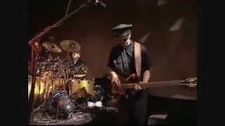 Primus   Here Come The Bastards 1991 Videoplasty   Live 1998