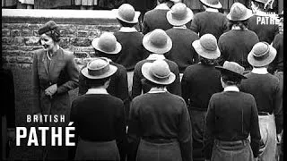 Duchess Of Gloucester With The Women's Land Army (1941)