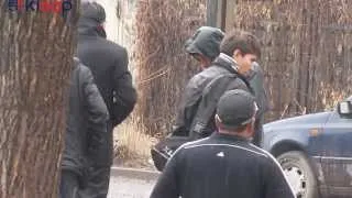 Неизвестные обстреляли автомобиль на окраине Бишкека