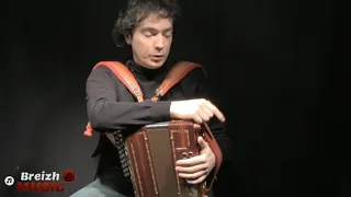 Découverte de l'accordéon diatonique - Partie 1 - Gaël Cadoret