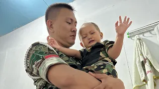 Ade nangis mau ikut papa kerja