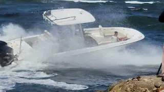 BOSTON WHALER 270 Dauntless On The Boca Raton Inlet