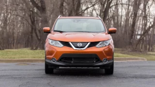 2017 Nissan Rogue Sport - Headlights and Exterior Lights