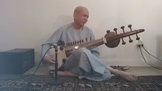 Gar zulfe praishanat -Ahmad Zahir performed by Wali Raoufi