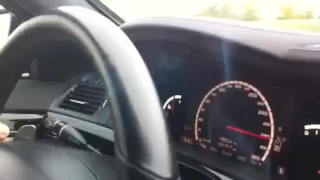 Mercedes S63 AMG  300km/h