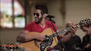 Gusttavo Lima cantando  Diz pra mim versão Voz e violão EXCLUSIVO