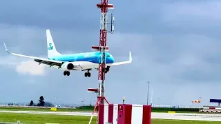 B737-800 KLM landing in Prague