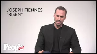 Joseph Fiennes remembers meeting with Pope Francis