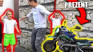 DAŁEM MINI MAJKOWI MOTOCYKL! *PREZENT*