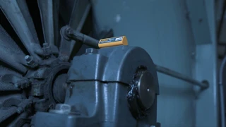 Motor Vibration Sensors: Detect Bearing Failure With Fluke