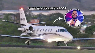 GUSTTAVO LIMA CHEGANDO COM SEU JATO EM CACHOEIRO DE ITAPEMIRIM - ES